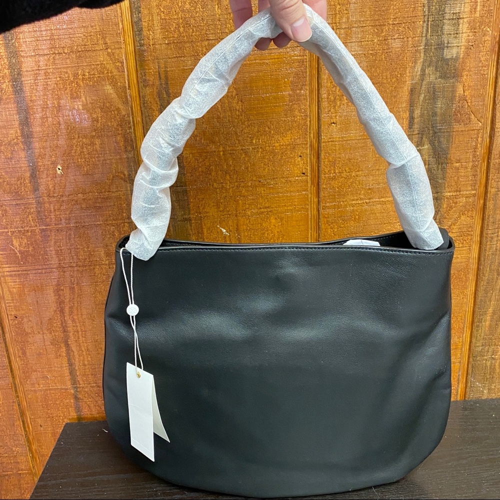 Tory Burch Brooke Large Leather Hobo - Black - Picture 4 of 8